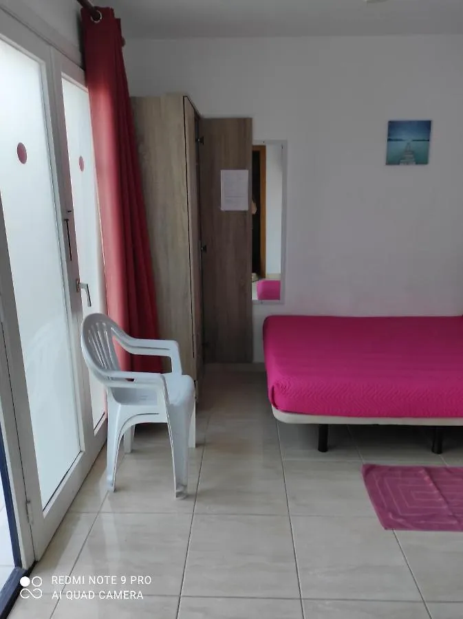Alojamientos Playa Centro Corralejo 2 בית הארחה